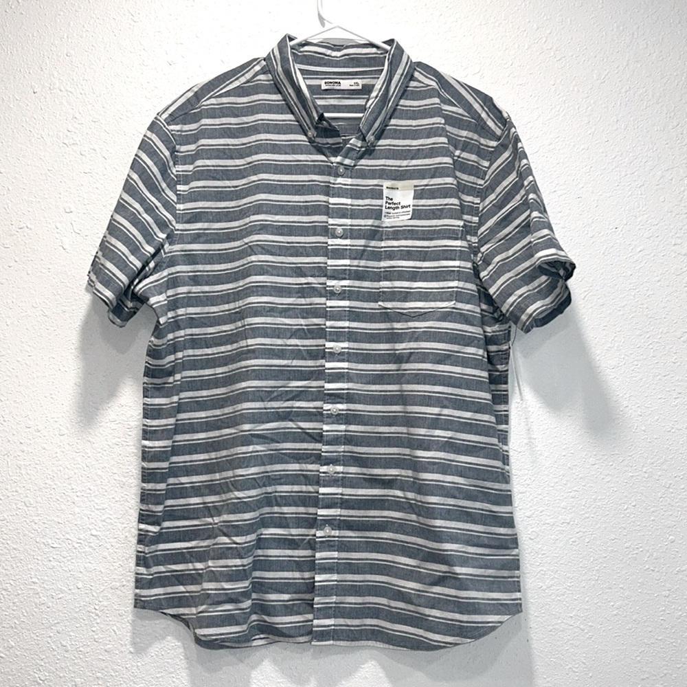 NWT Sonoma Standard fit The perfect length button down stripe short sleeve shirt